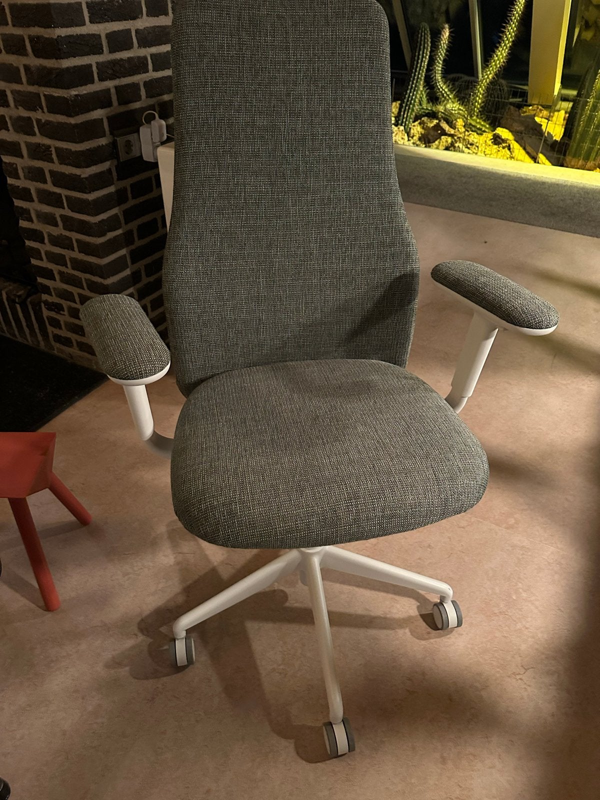 Foto 6 van IKEA GRÖNFJÄLL Bureaustoel - Zo goed als nieuw