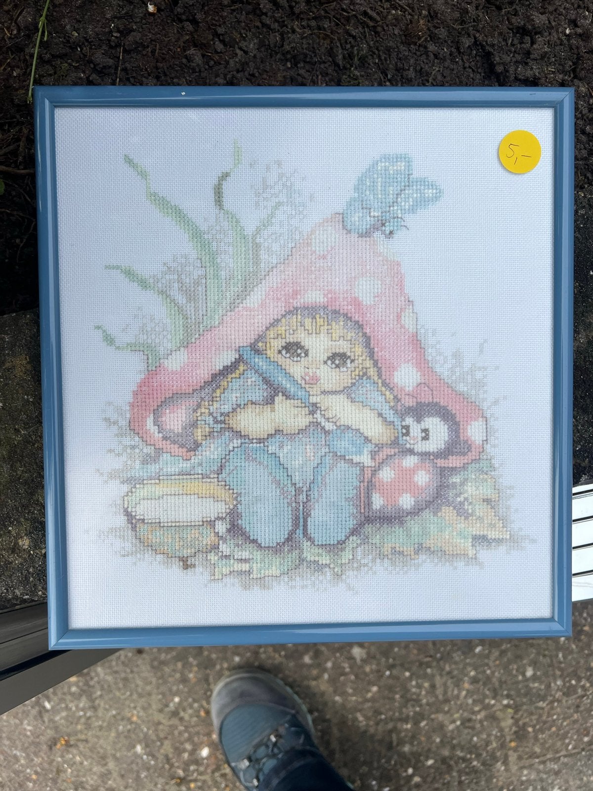2 Geborduurde Schilderijen in Blauwe Lijsten, Ophalen, 50 – 75, Minder dan 50 cm, Gebruikt