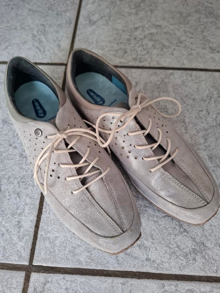 Bijna nieuwe Wolky schoenen, Ophalen of Verzenden, Zo goed als nieuw, Grijs, Sneakers of Gympen