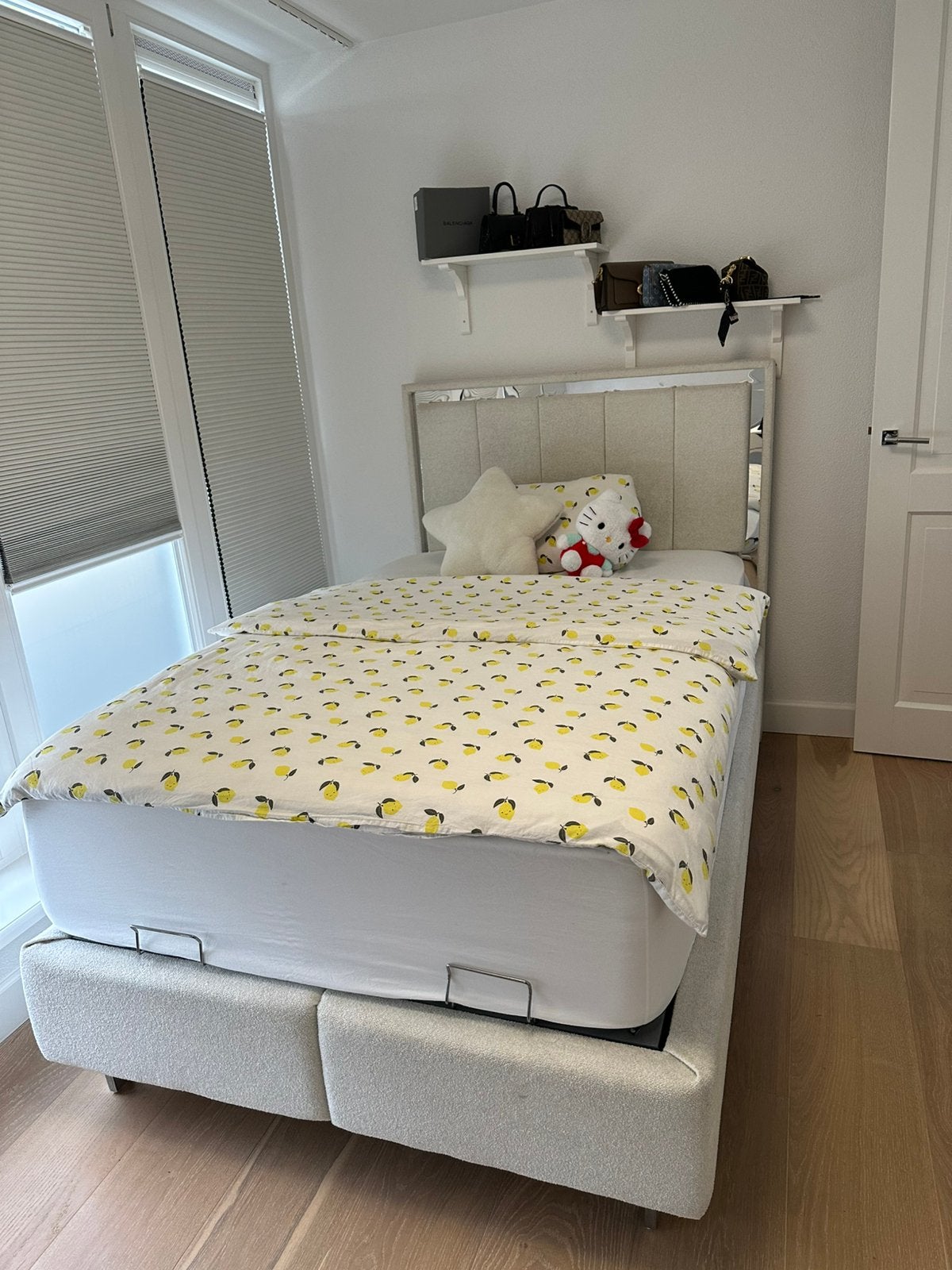 Box spring met opbergruimte, Ophalen, Eenpersoons, Wit, Zo goed als nieuw