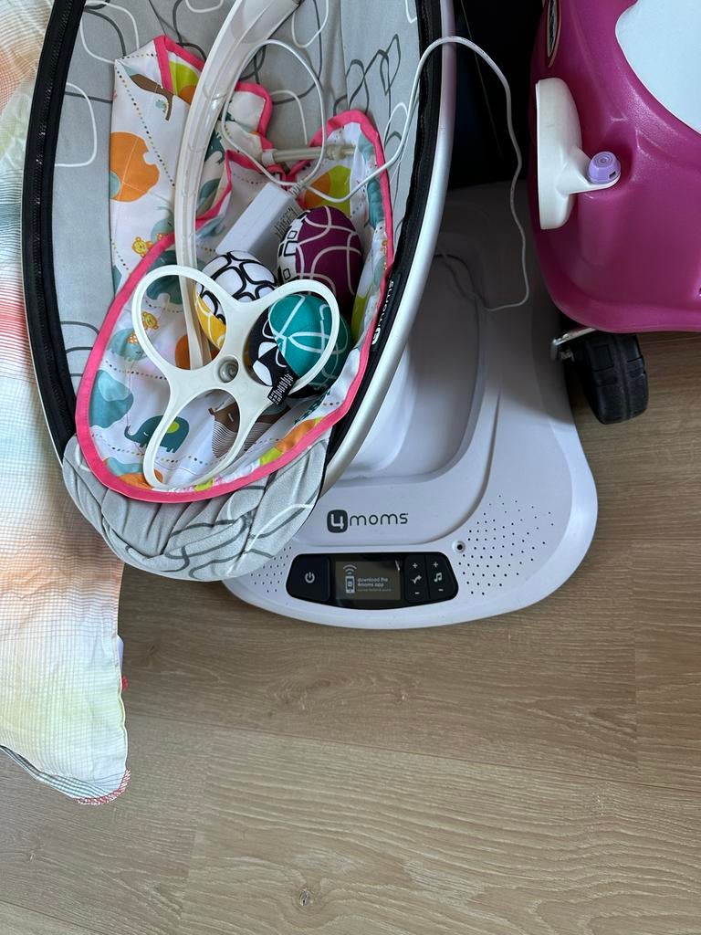 4moms MamaRoo 4.0 Wipstoel - Zo goed als nieuw, Wipstoel, Ophalen, Overige merken, Met gordel(s) of riempje(s)