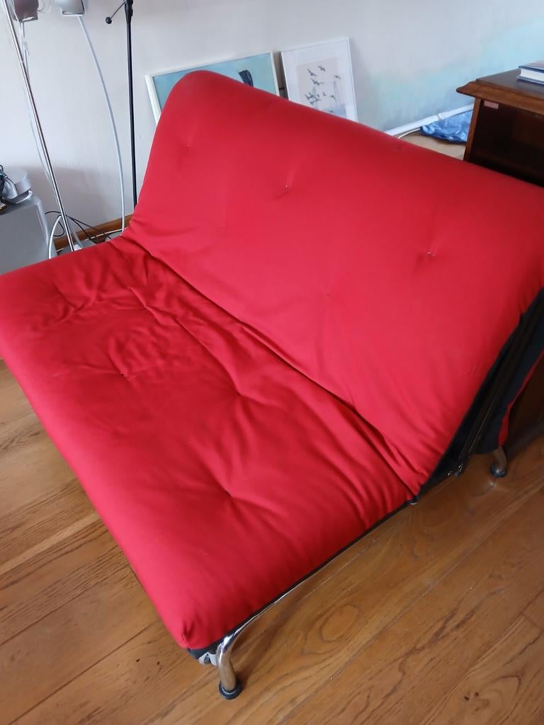 Slaapbank rood, Ophalen, Gebruikt, Tweepersoons, 140 cm