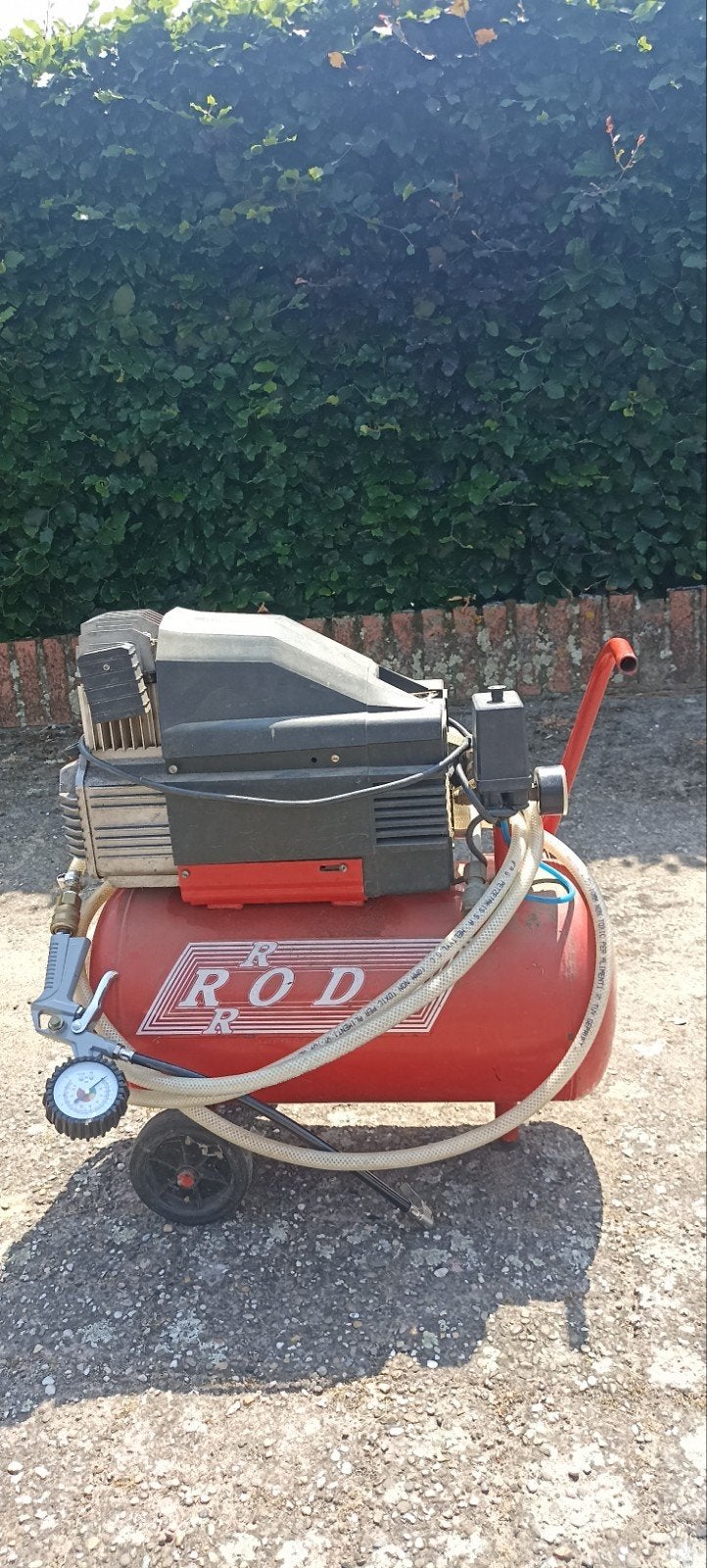 Compressor, Doe-het-zelf en Verbouw, Ophalen, Gebruikt, 6 tot 10 bar, Minder dan 200 liter/min