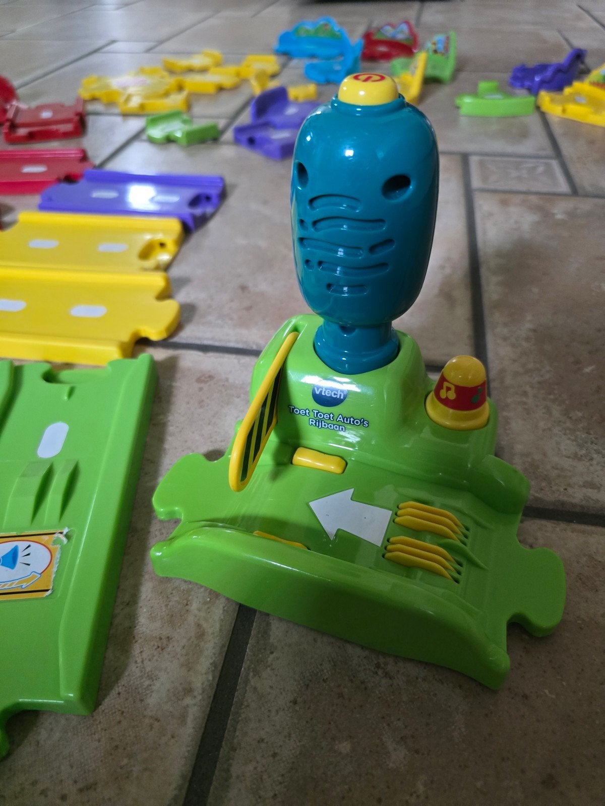 Vtech  ToetToet auto's rijbaan - uitgebreid, Ophalen of Verzenden, Zo goed als nieuw, 2 tot 4 jaar
