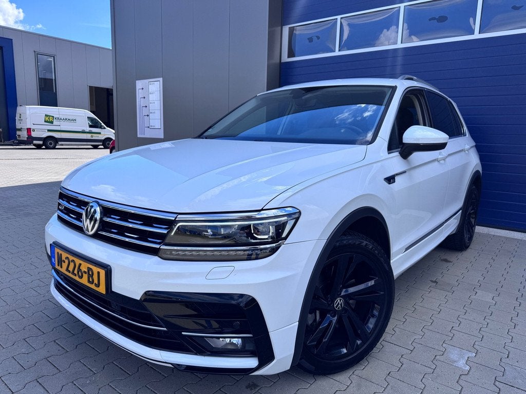 Volkswagen Tiguan 2.0 TSI 4Motion Highline Rline Automaat!, Auto's, Automaat, Gebruikt, 4 cilinders, 1984 cc