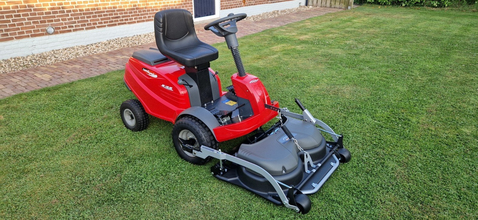 Foto 4 van CastelGarden XM140HD nieuw maaidek.
