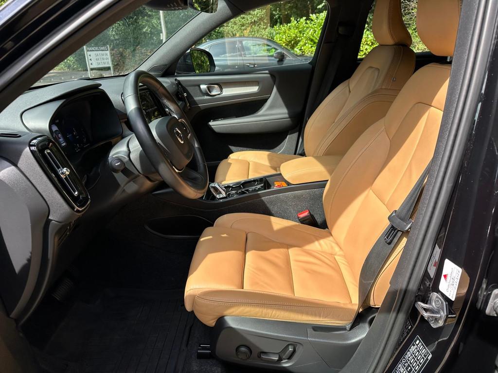 Volvo XC40 1.5 T4 Recharge Inscription, Euro 6, 129 pk, Zwart, Hybride Elektrisch/Benzine