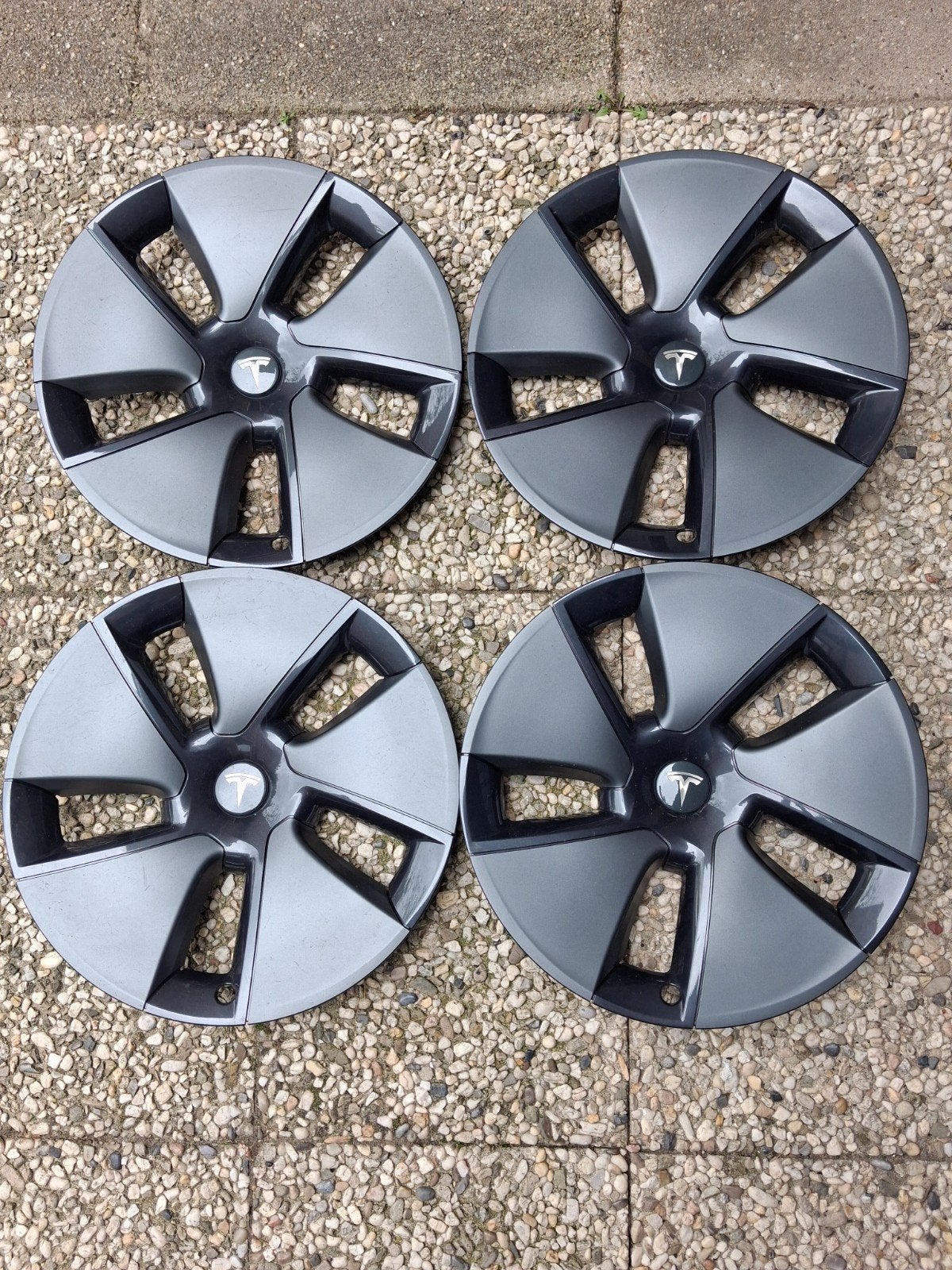 Set van 4 originele Tesla Aero wieldoppen voor Tesla model 3, Auto diversen, Ophalen, Gebruikt