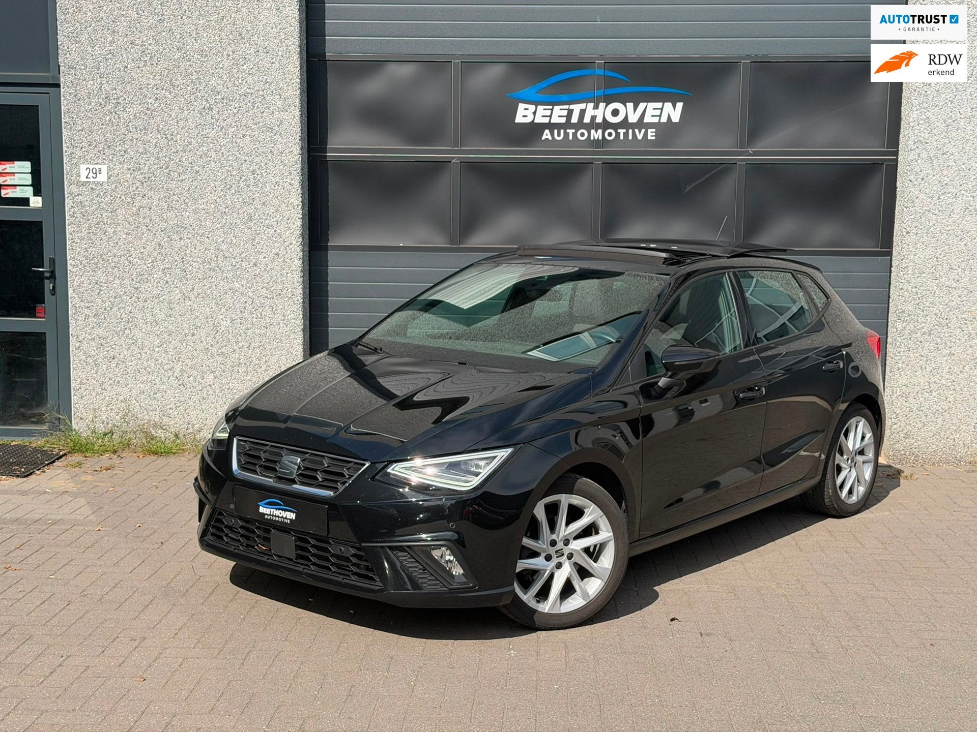 Seat IBIZA 1.0 EcoTSI FR Pano Camera, Auto's, Stof, Gebruikt, 580 kg, Automatische klimaatregeling