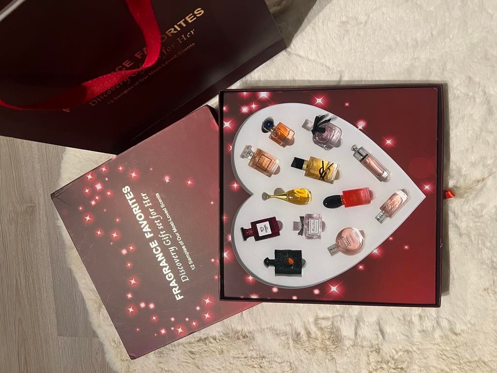 Fragrance Favorites Discovery Gift Set - Diverse Parfum Mini, Ophalen of Verzenden, Zo goed als nieuw