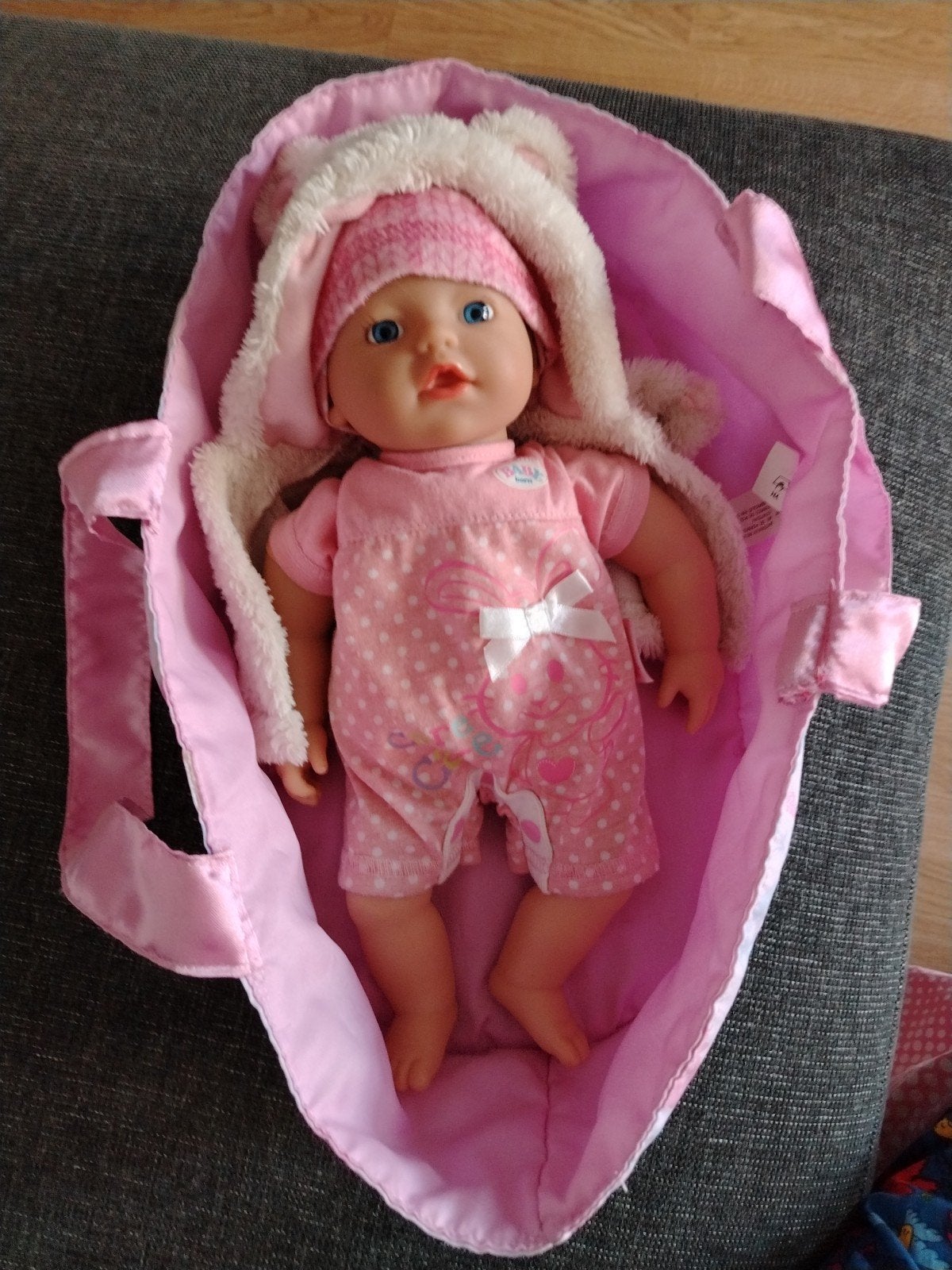 Baby born met kledingstuk s en accessoires met daag tas en f, Ophalen of Verzenden, Zo goed als nieuw, Babypop