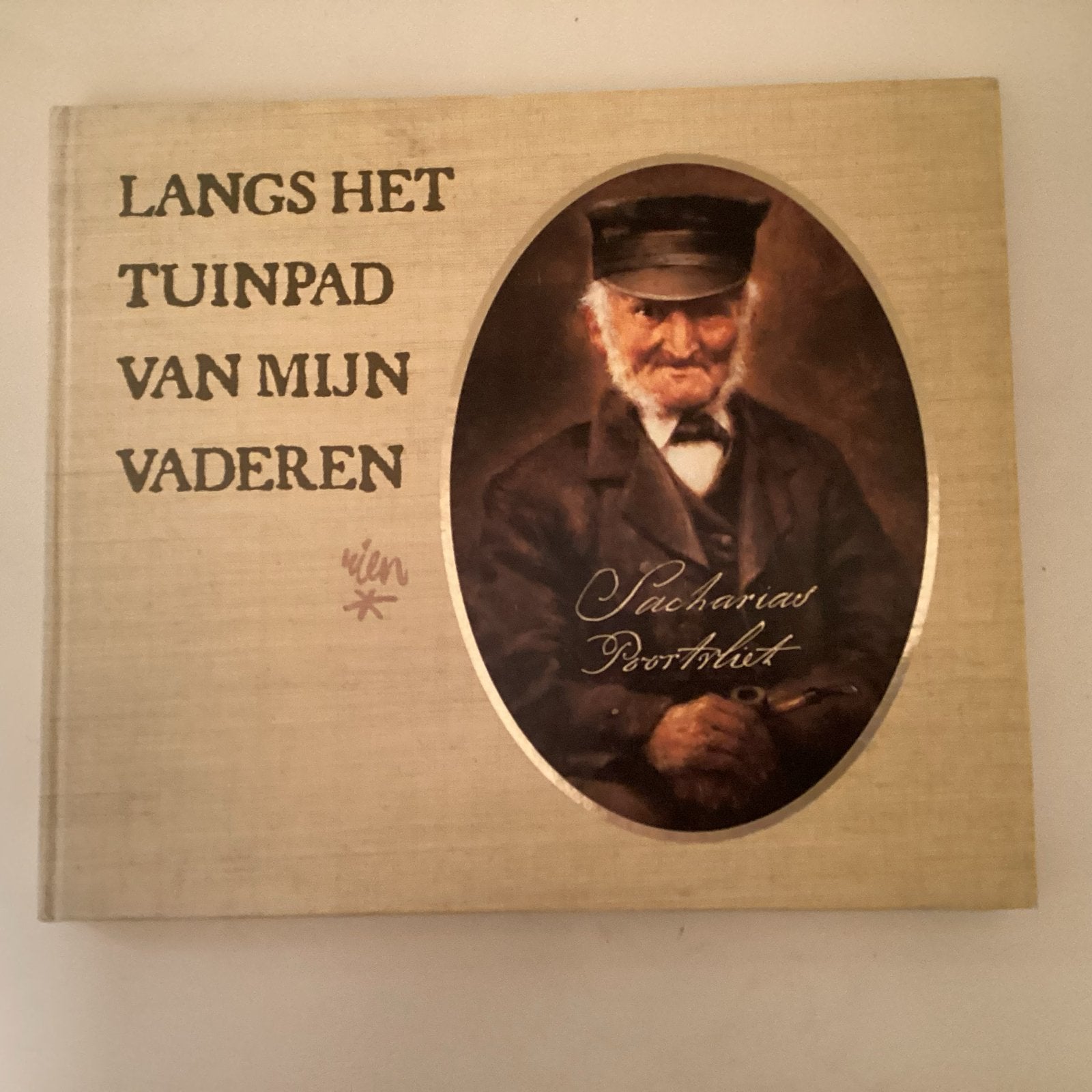Rien Poortvliet - Langs het tuinpad van mijn vaderen, Ophalen of Verzenden, Gelezen, Nederland