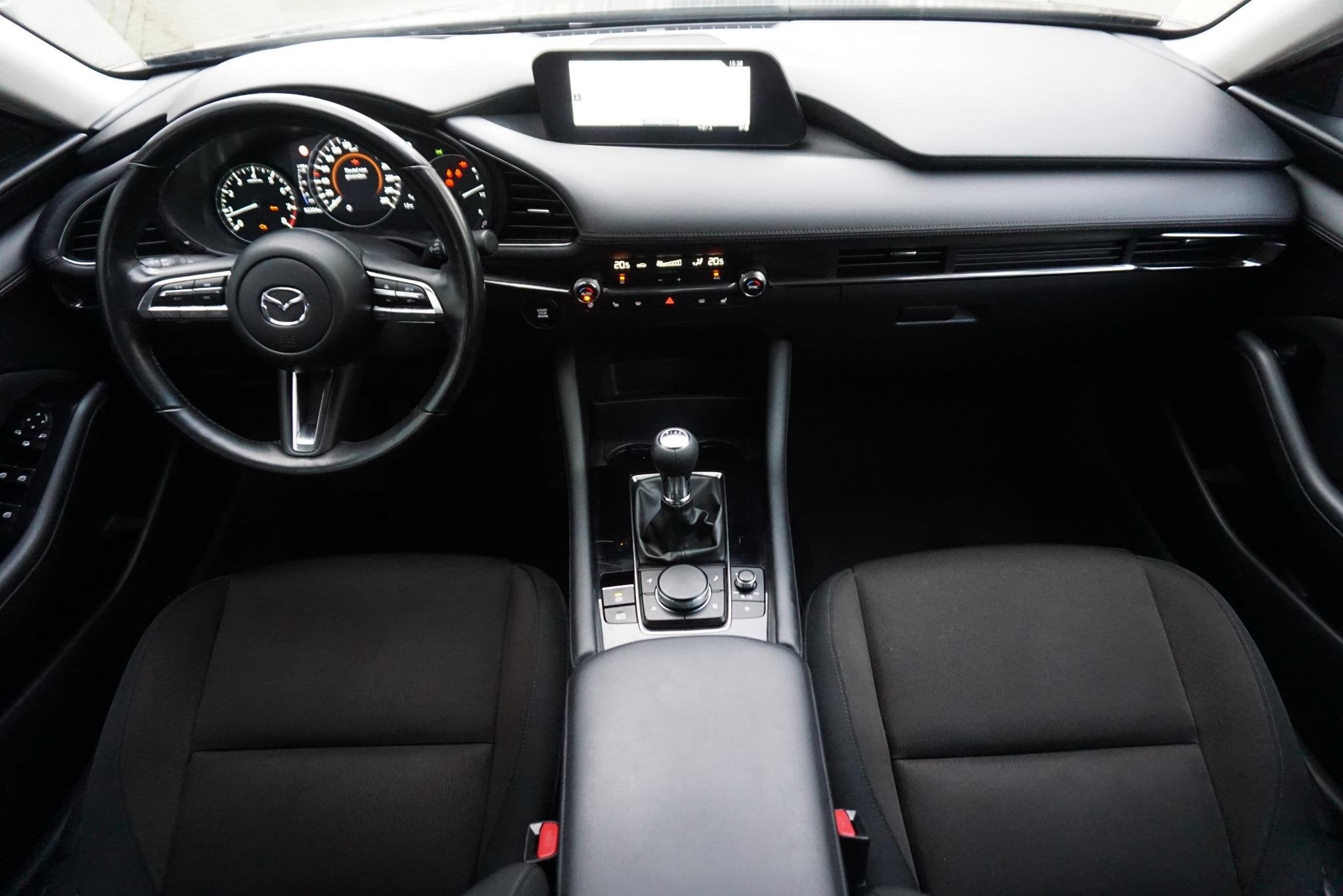 Mazda 3 2.0 e-SkyActiv-X M Hybrid 186PK/Head-Up/Camera/LED /, 1998 cc, Stof, Gebruikt, Automatische klimaatregeling