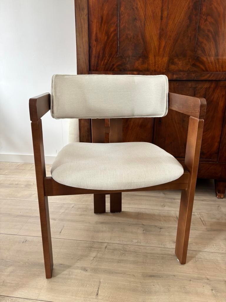 Eetkamerstoel, hout met beige zitting, Ophalen, Overige kleuren, Zo goed als nieuw, Eén