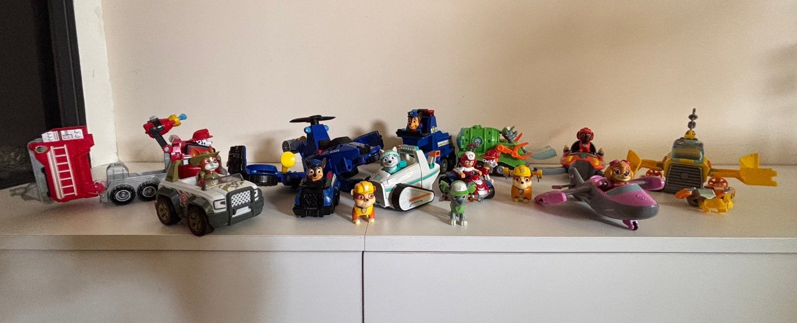 Mooie Paw Patrol verzameling: voertuigen&pups, nette staat!, Ophalen of Verzenden, Zo goed als nieuw