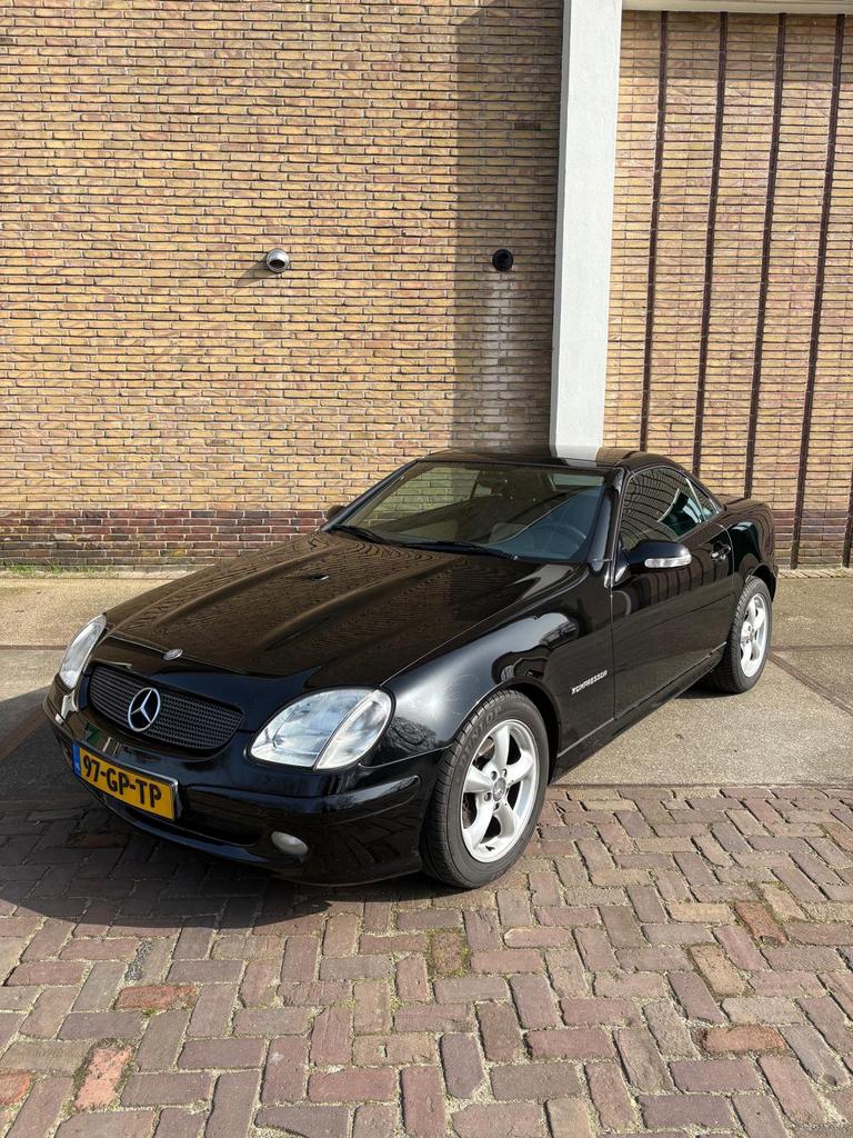 Mercedes-Benz SLK 2.0 Slk200 Kompressor Roadster 2001 Zwart, Auto's, Mercedes-Benz, 1998 cc, Achterwielaandrijving, Traction-control
