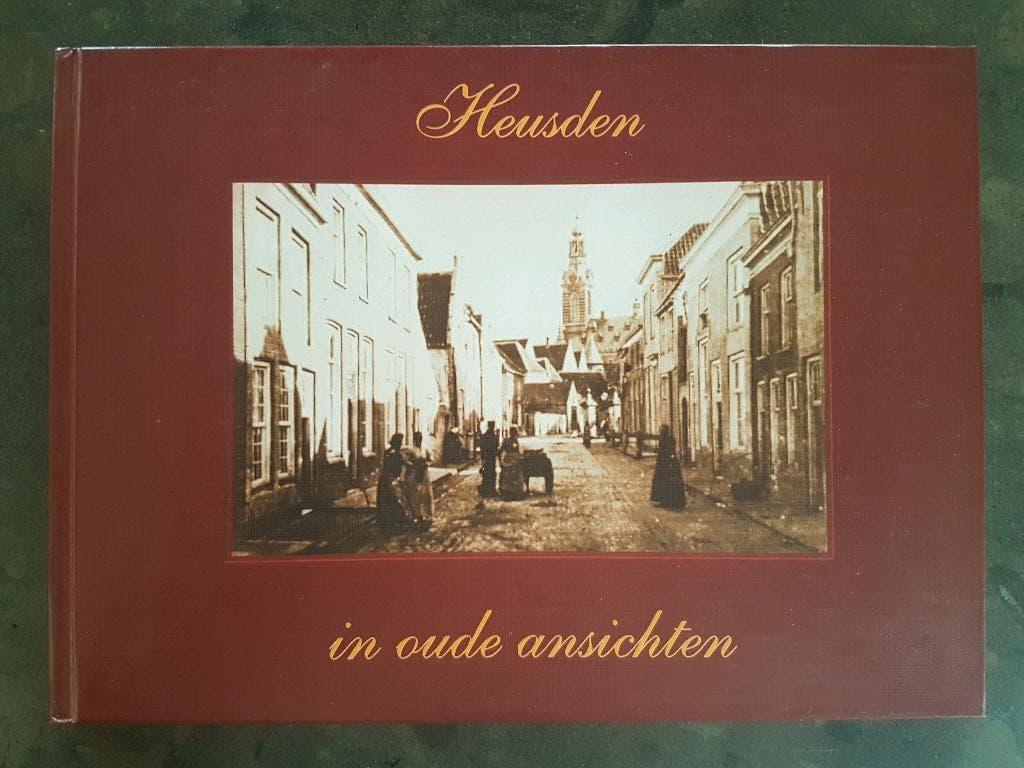 Boekje : Heusden in oude ansichten Harry Poll 80 blz, Ophalen of Verzenden, 1980 tot heden, Ongelopen, Noord-Brabant