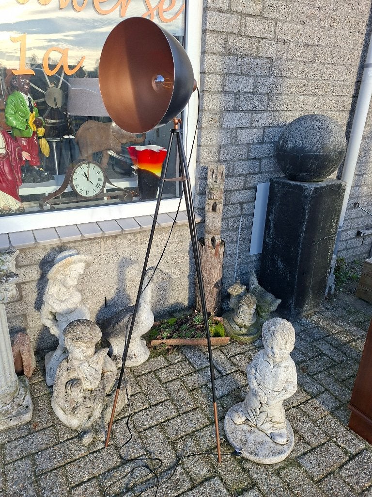 Moderne vloerlamp zwart met brons kap - 150cm, Ophalen of Verzenden, Zo goed als nieuw, 150 tot 200 cm