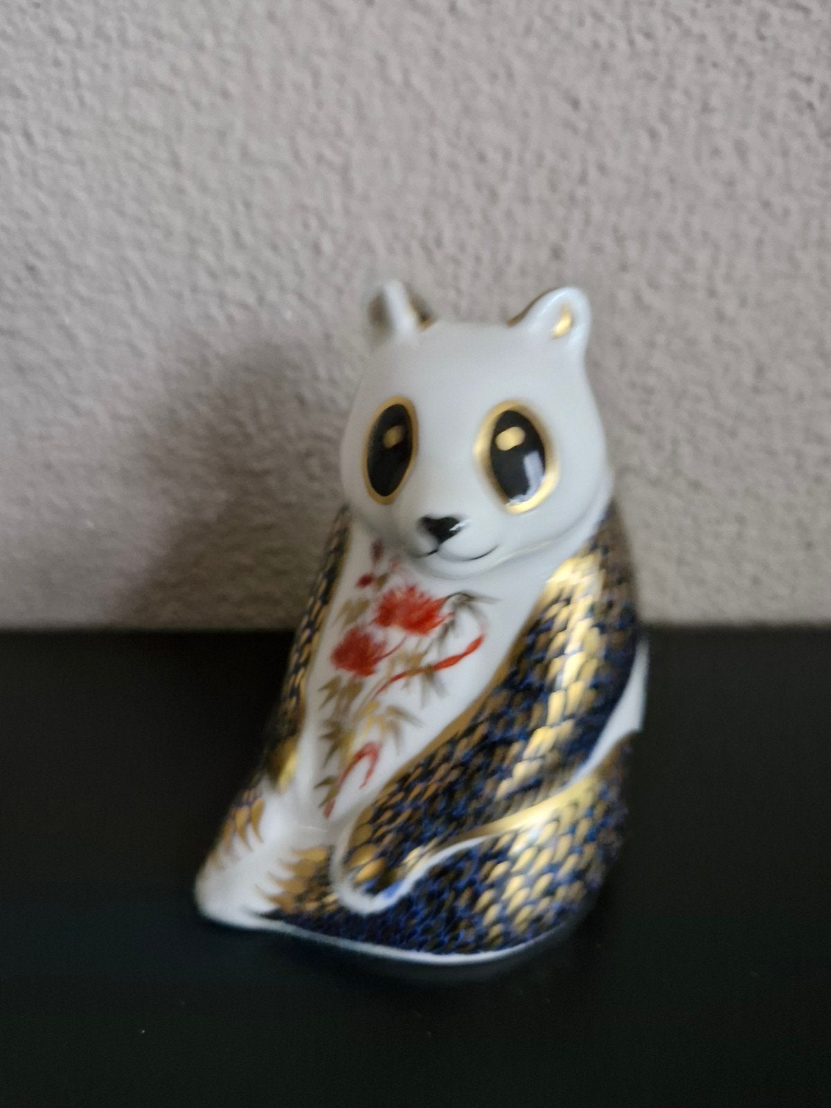 Royal Crown Derby Panda Beeldje - Prachtig Gedetailleerd, Ophalen of Verzenden, Zo goed als nieuw, Dier