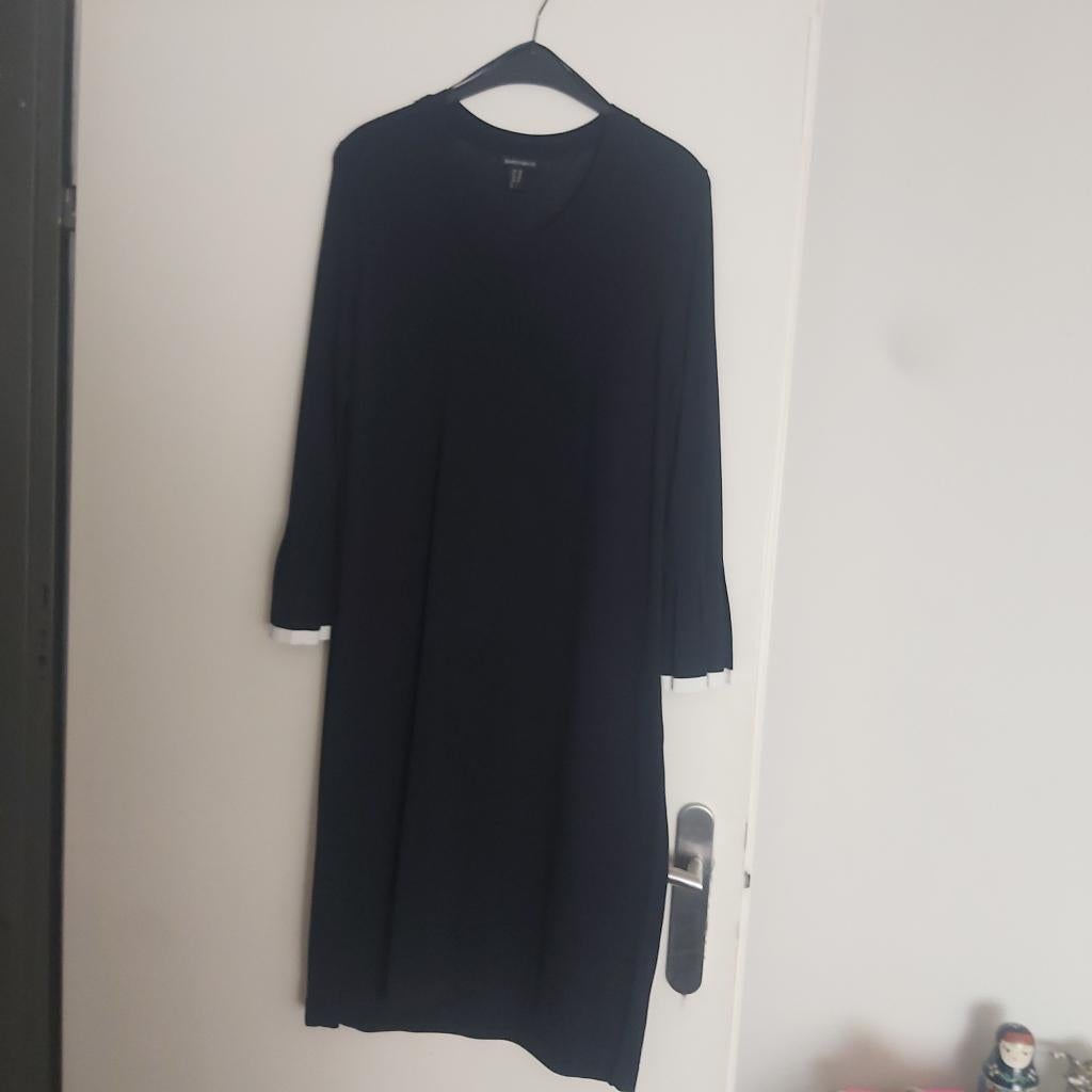 Question? donkerblauw jurkje, Maat 38/40 (M), Zo goed als nieuw, Question?, Onder de knie