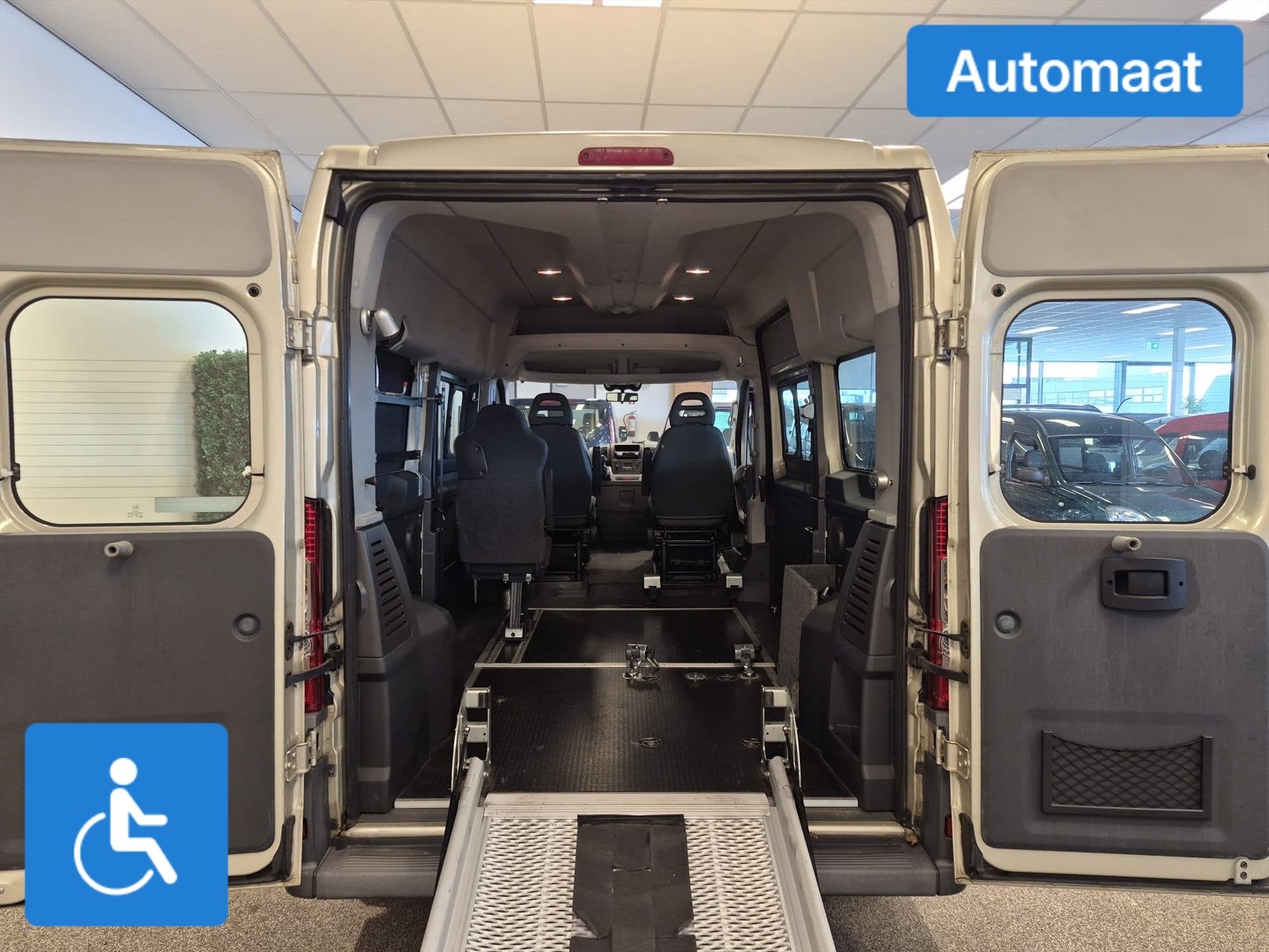 Citroen Jumper L2H2 Rolstoelbus (airco), Auto's, Citroën, 12 maanden, Gebruikt, Zwart, Origineel Nederlands