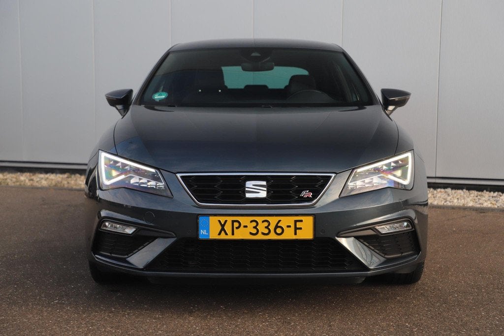 SEAT Leon 1.5 TSI FR Business Intense 131PK Virtual Cockpit, Voorwielaandrijving, Stof, Euro 6, 4 cilinders