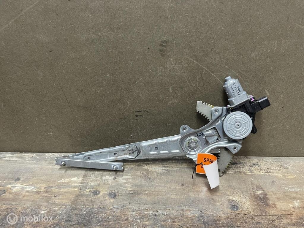 Raammechanisme linksvoor Mitsubishi Space Star ('18->), Gebruikt, Mitsubishi, Ophalen of Verzenden