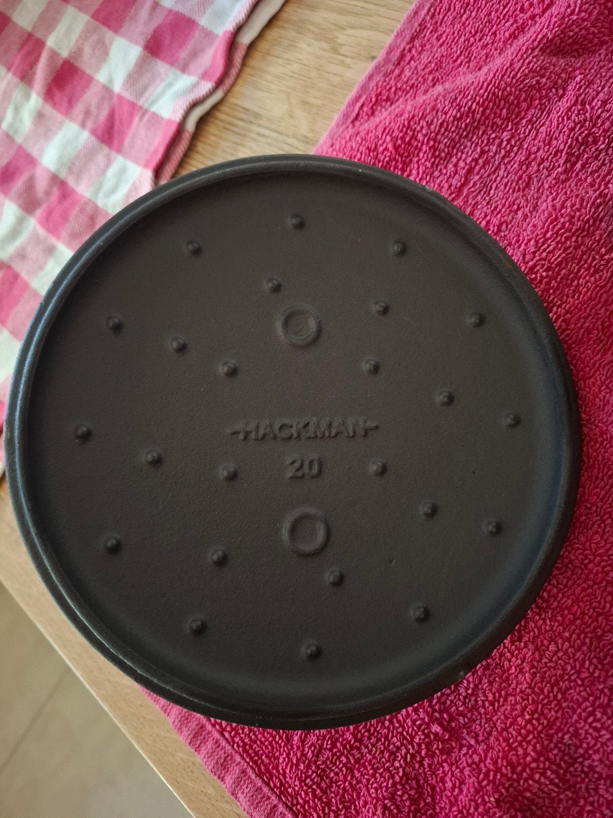 Hackman 20 cm Dutch Oven Braadpan, Gebruikt, Ophalen of Verzenden, Met deksel, Braadpan