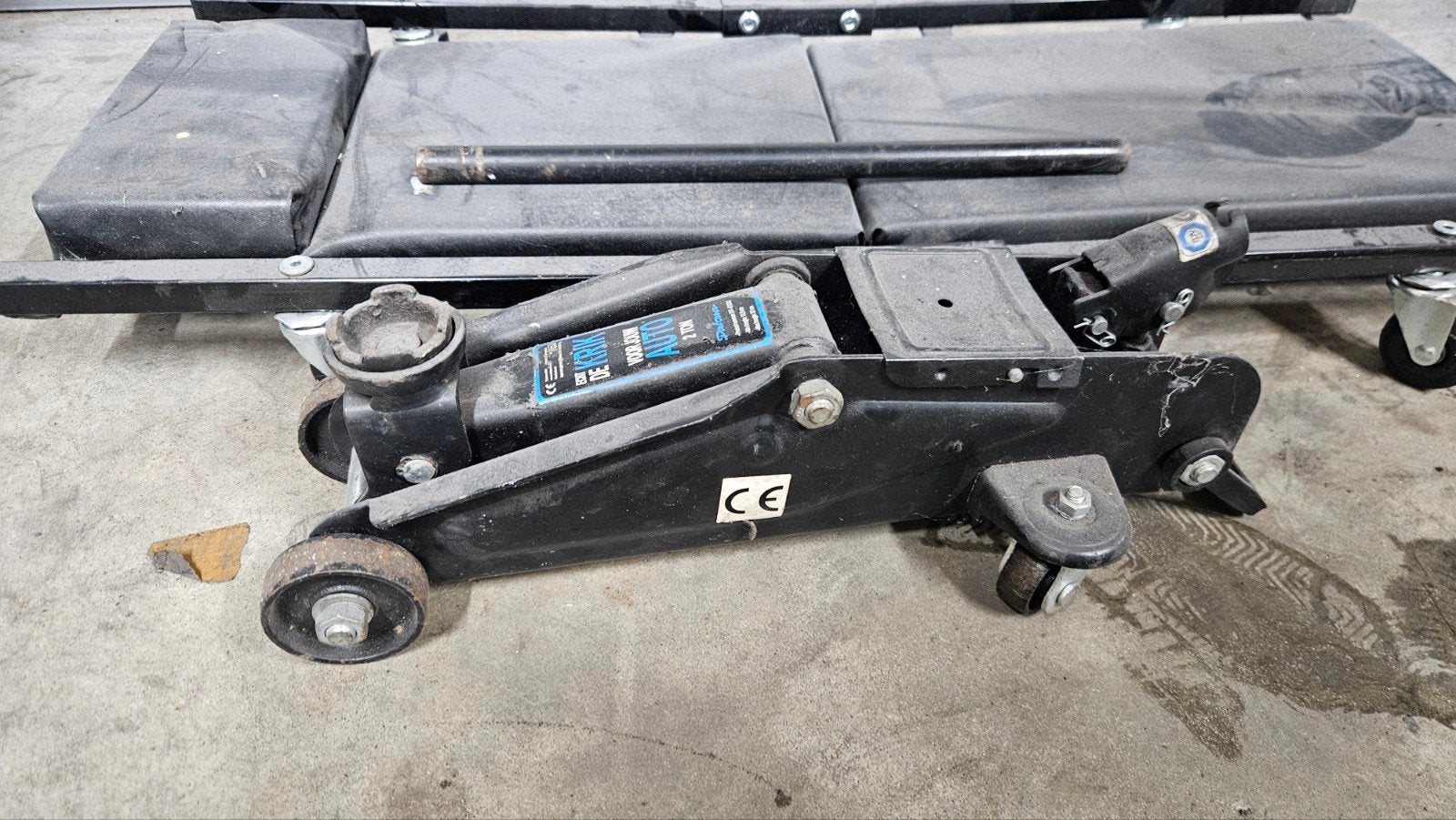 Datona Krik 2 TON en Garage Ligkar, Ophalen, Gebruikt, Hydraulisch, Garagekrik