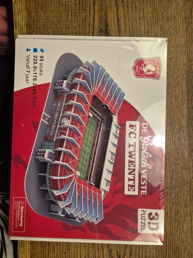 FC Twente Grolsch Veste 3D Puzzel - Nieuw in verpakking, Ophalen of Verzenden, Minder dan 500 stukjes, Nieuw, Rubik's of 3D-puzzel