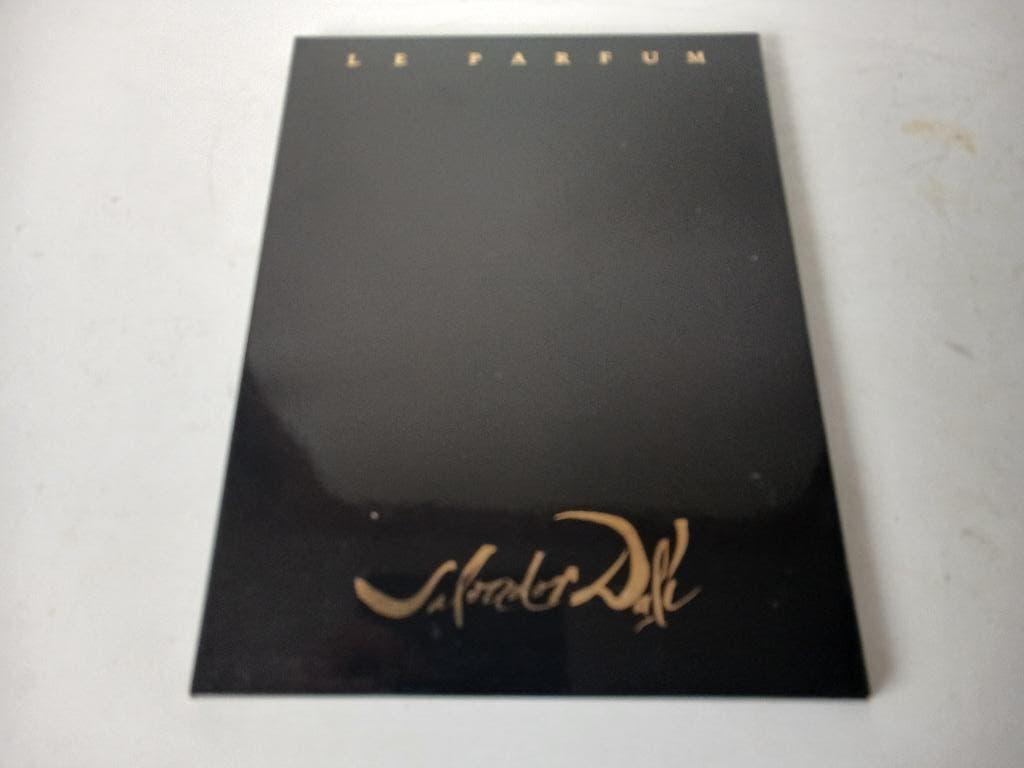 Salvador Dali limited Editon : Introductieboek " Le Parfum ", Verzamelen, Parfumverzamelingen, Verzenden, Nieuw, Toebehoren