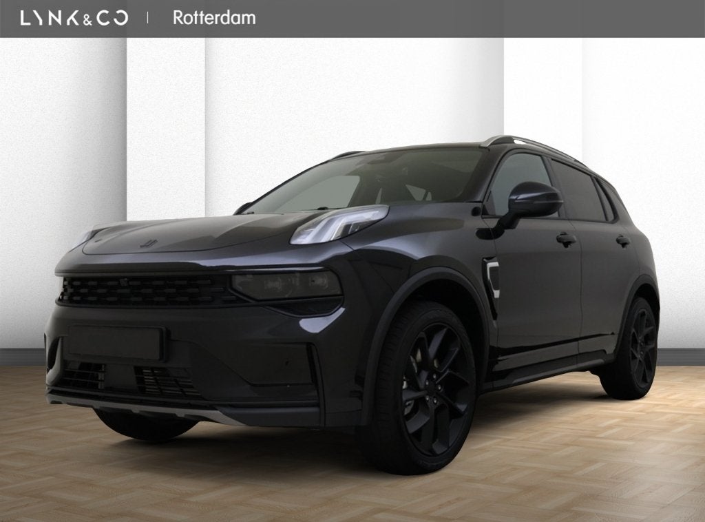 Lynk & Co 01 | BLACK EDITION | TREKHAAK | 360° camera |, Automaat, 12 maanden, Stof, Zwart