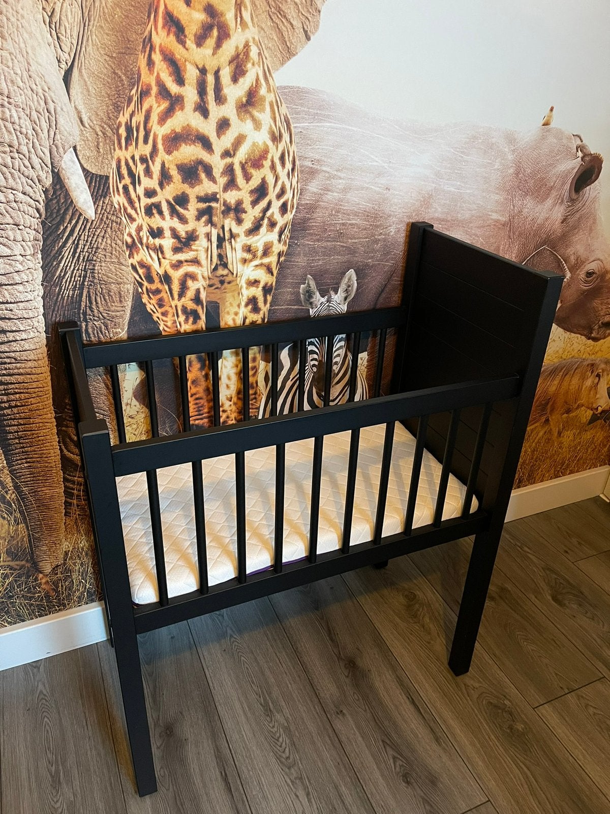 Kidsmill Noa wieg zwart, Kinderen en Baby's, Babywiegjes en Ledikanten, Ophalen, Zo goed als nieuw, Wieg