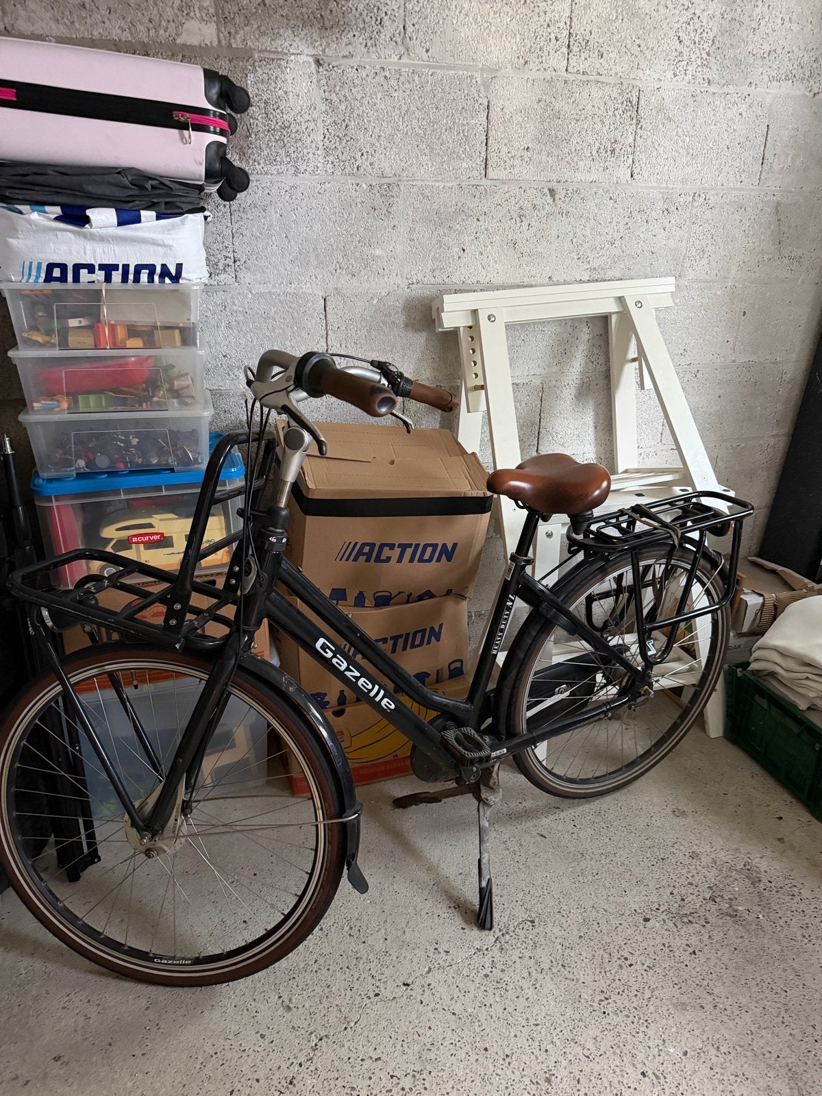 Gazelle stadsfiets met voordrager - Gebruikt, Fietsen en Brommers, Ophalen, Velgrem, Versnellingen, Gazelle