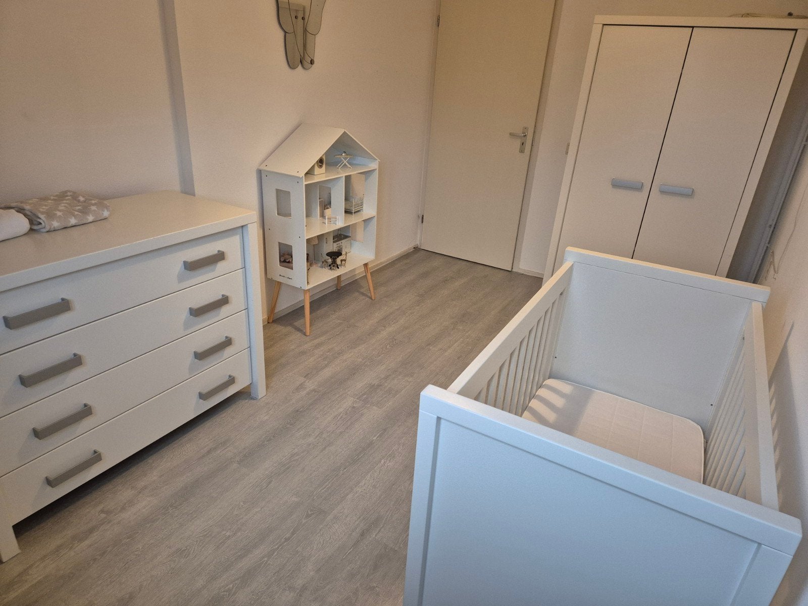 Complete Kinderkamer: Ledikant, Kast en Commode, Kinderen en Baby's, Ophalen, Gebruikt, Jongetje of Meisje