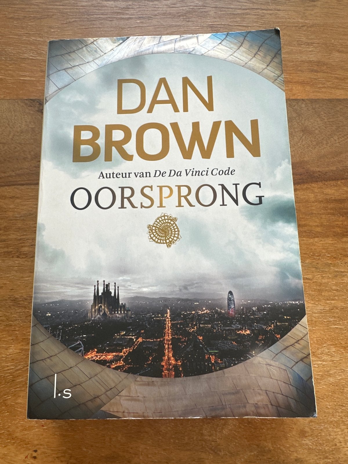 Dan Brown - Oorsprong (Paperback), Ophalen of Verzenden, Gelezen