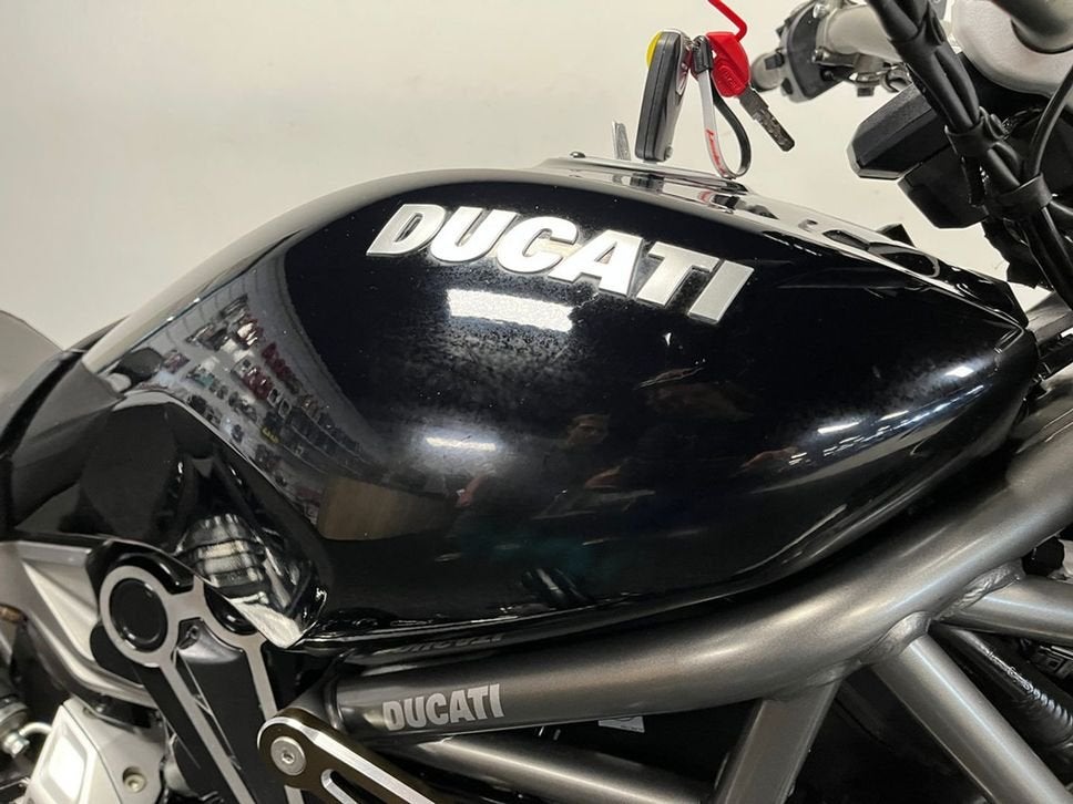Ducati XDIAVEL S (bj 2016), Motoren, 2 cilinders, Motorrijbewijs A, Bedrijf, Onbekend