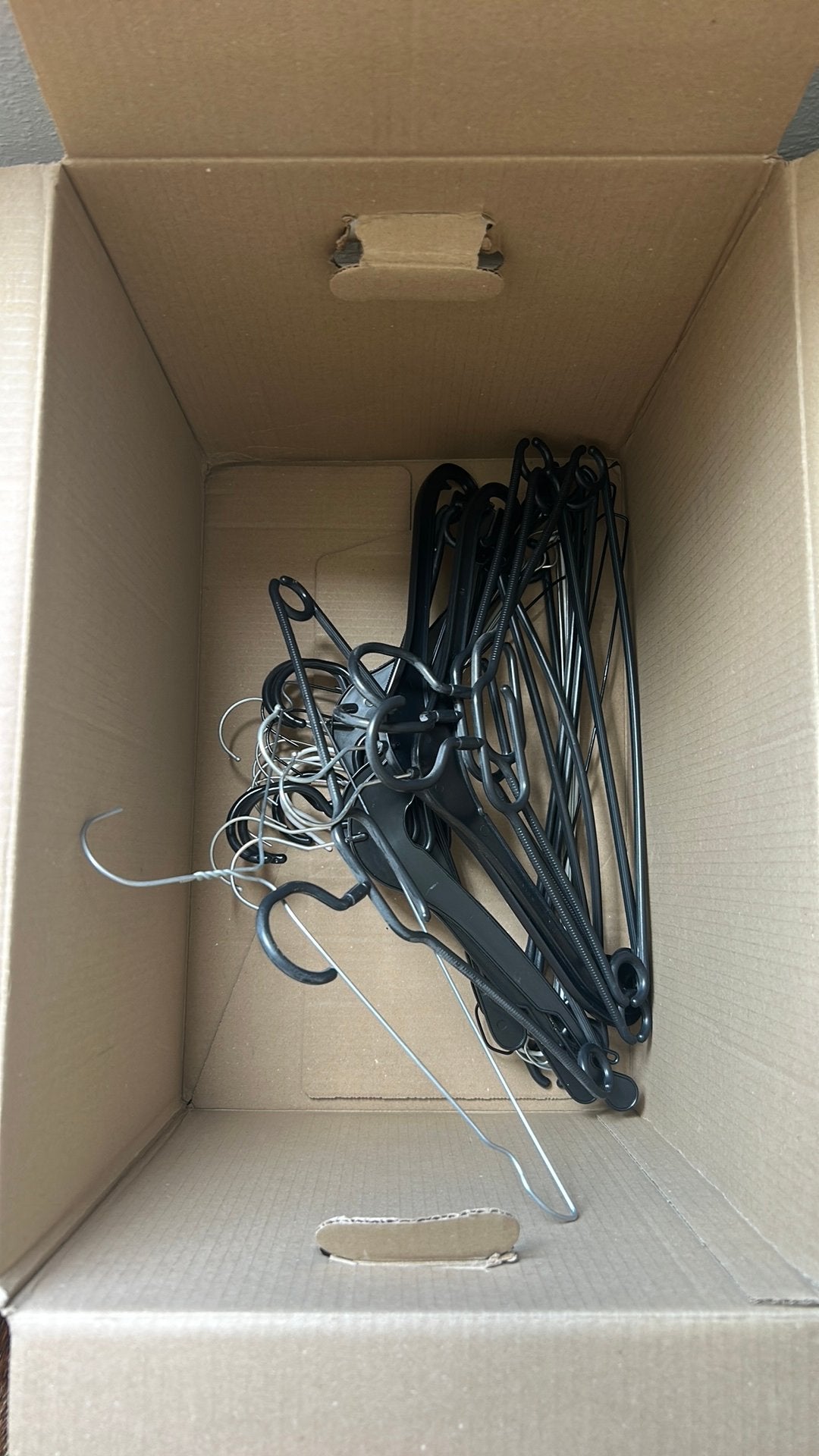 Free hangers in plastic, Ophalen, Gebruikt, Kunststof