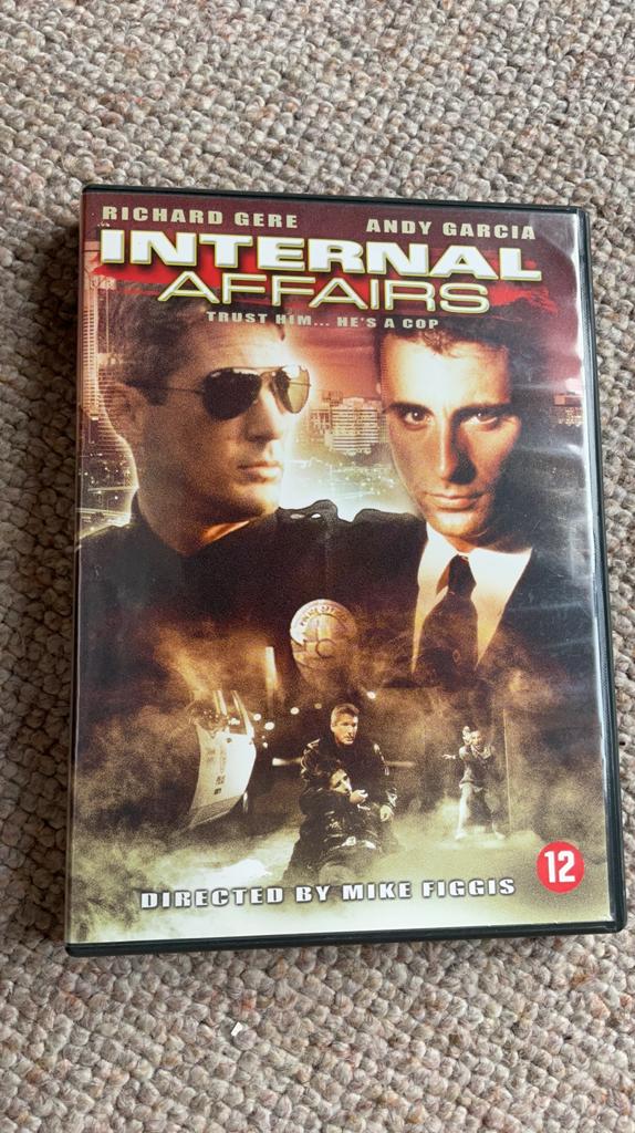 INTERNAL AFFAIRS., Vanaf 12 jaar, Ophalen of Verzenden, Zo goed als nieuw, Actiethriller