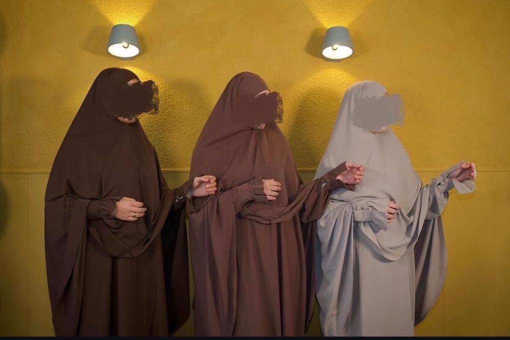 Abaya met Khimaar Set – 4 Kleuren – One Size – Nieuw, Maat 42/44 (L), Nieuw, Ophalen of Verzenden, Onbekend