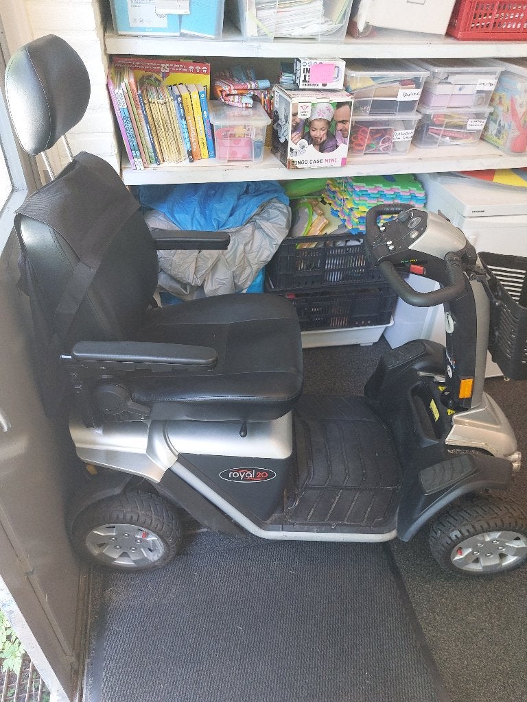 Scootmobiel Pride Royal 20, Ophalen, 16 km/u of meer, 46 km of meer, Gebruikt
