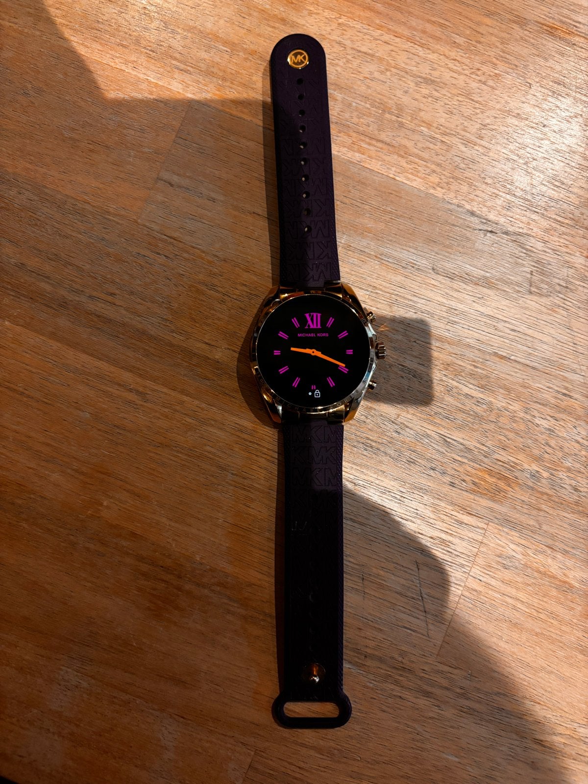 Michael Kors Smartwatch - Stijlvol en Functioneel, Hartslag, Paars, Ophalen of Verzenden, Zo goed als nieuw