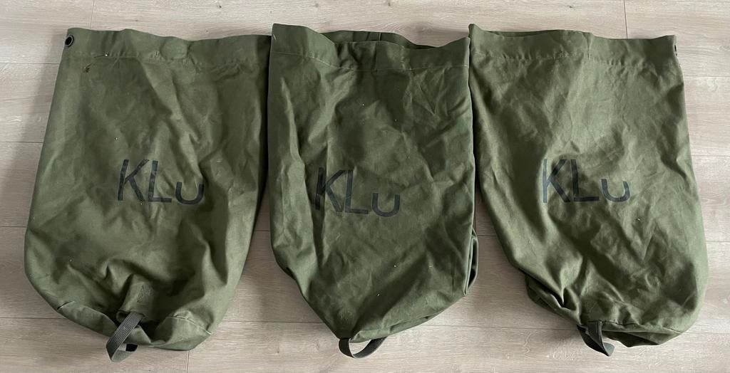 Plunjezakken Koninklijke Luchtmacht, Ophalen of Verzenden, Luchtmacht, Nederland
