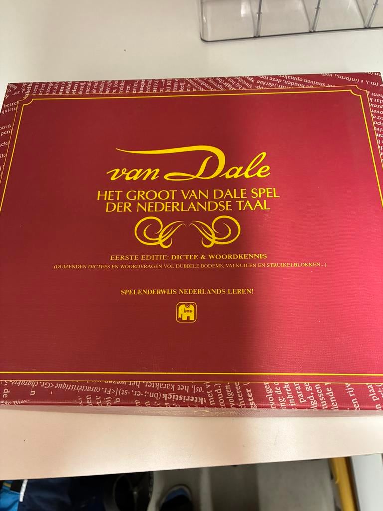 HET GROOT VAN DALE SPEL DER NEDERLANDSE TAAL, Hobby en Vrije tijd, Gezelschapsspellen | Bordspellen, Ophalen of Verzenden, Zo goed als nieuw