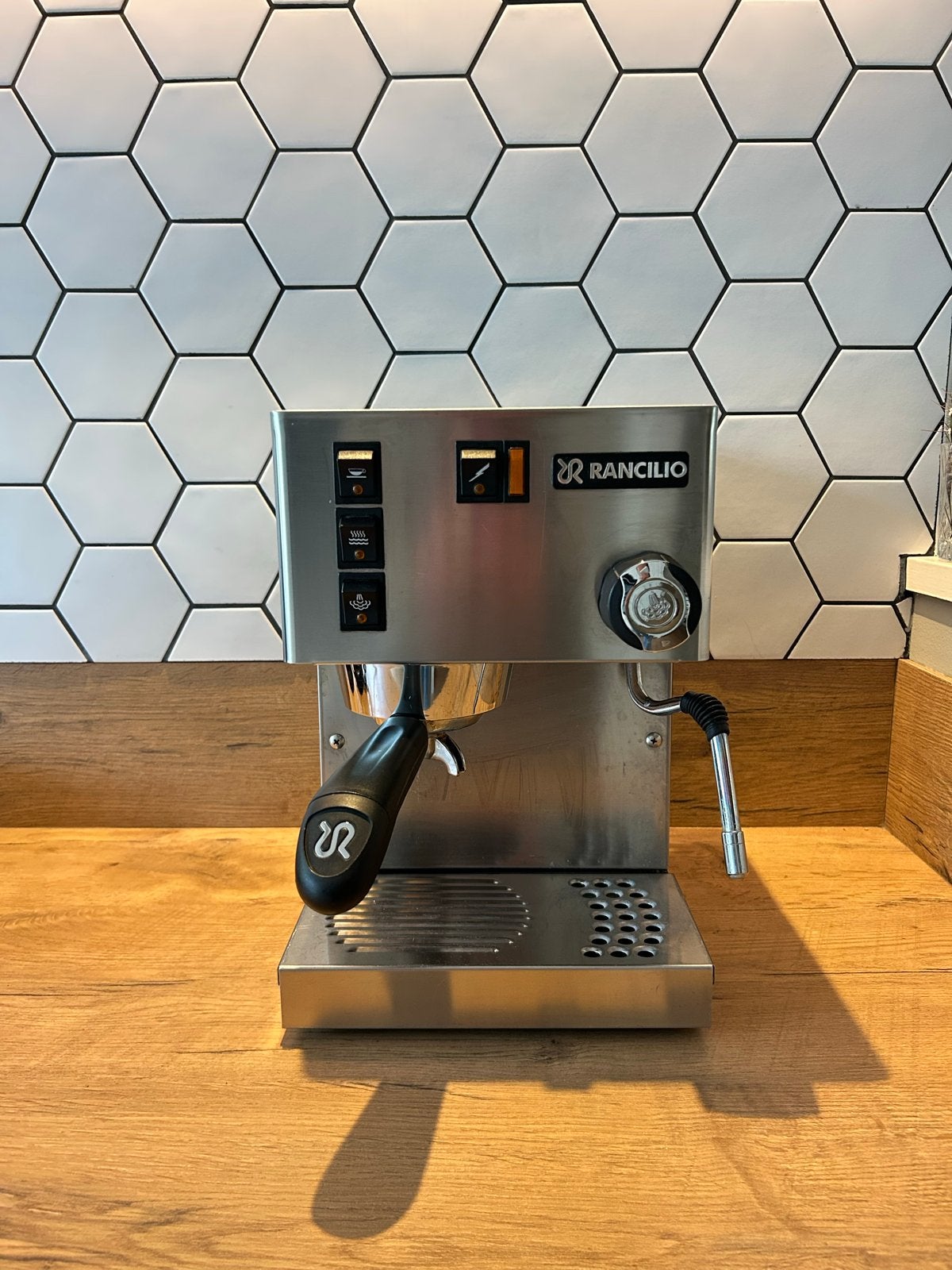 Rancilio Silvia Espressomachine - in goede staat, Espresso apparaat, Gemalen koffie, Zo goed als nieuw, 2 tot 4 kopjes