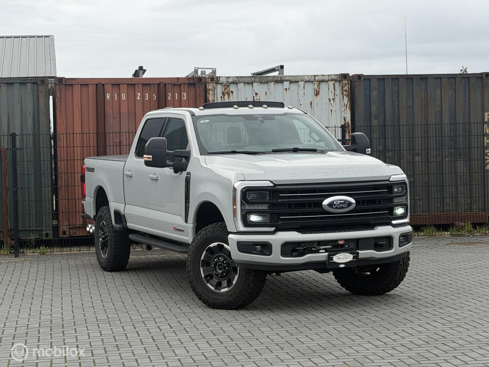 Ford F250 6.7 V8 H.O. Powerstroke Platinum Tremor met Lier, Automaat, 4x4, Overige carrosserieën, F-250