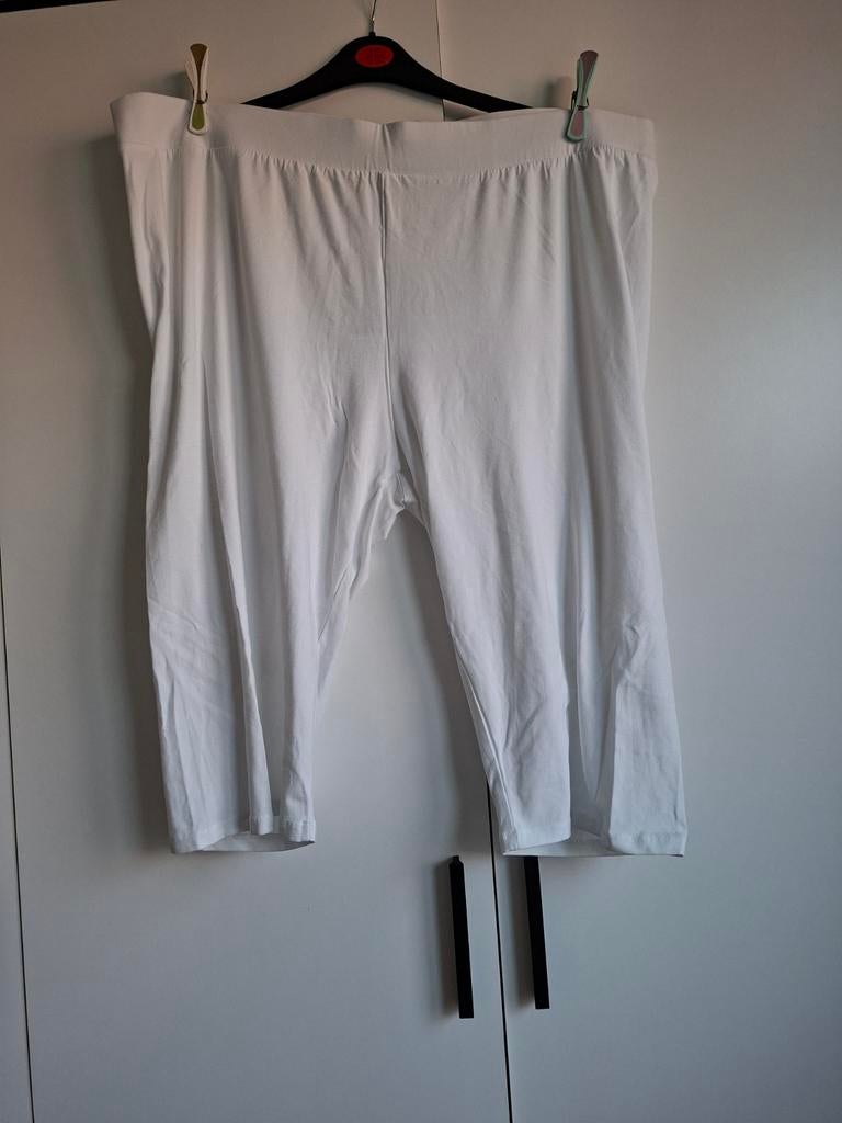 Nieuwe Capri Legging Only Carmakoma maat 54, Kleding | Dames, Wit, Nieuw, Ophalen of Verzenden, Broek of Spijkerbroek