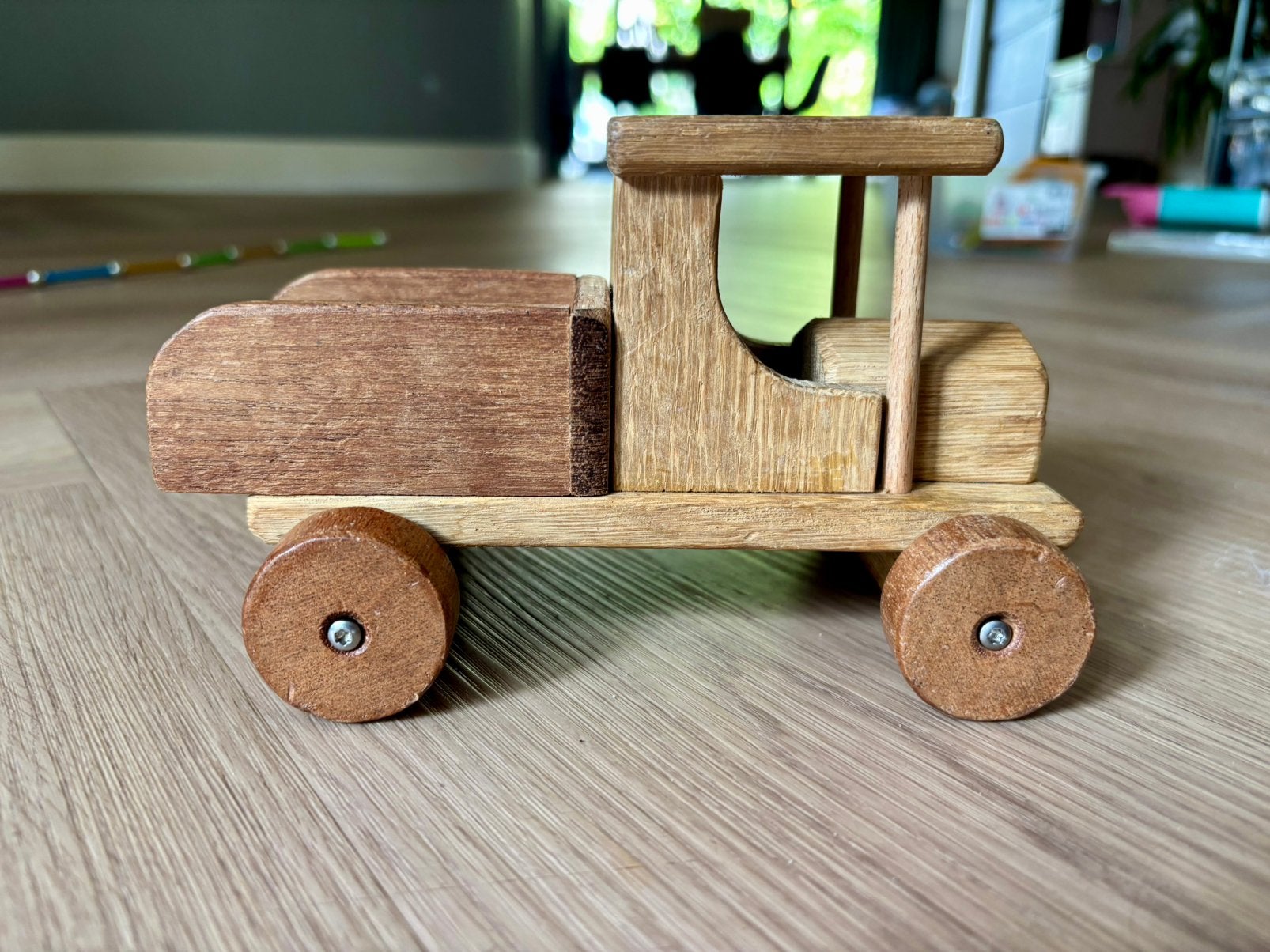 Houten speelgoed vrachtwagen handgemaakt, Ophalen of Verzenden, Zo goed als nieuw