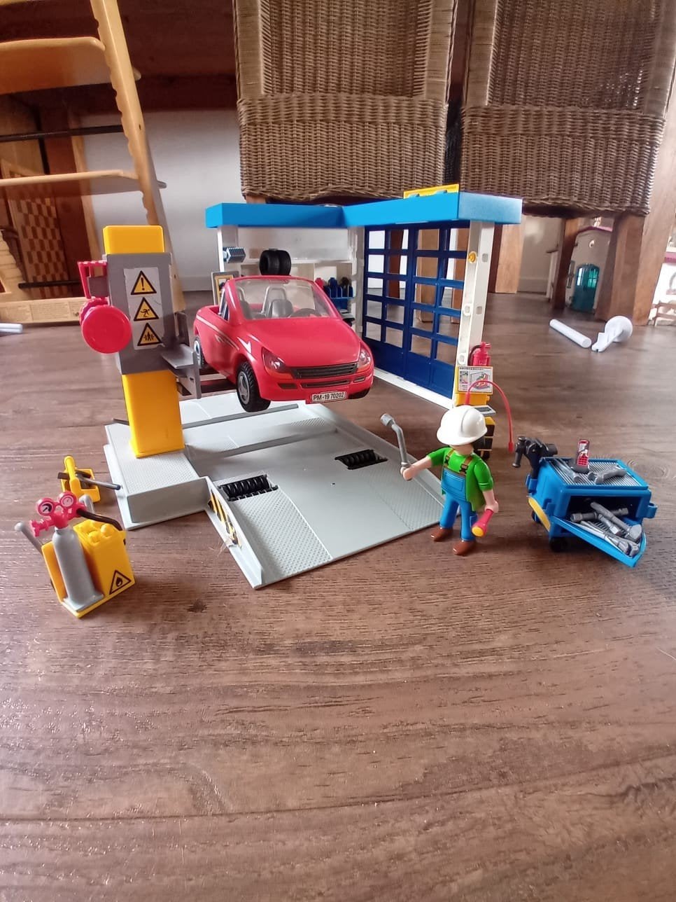 Playmobil City Life Autogarage met monteur en auto (70202), Gebouw, Complete set, Ophalen of Verzenden, Zo goed als nieuw