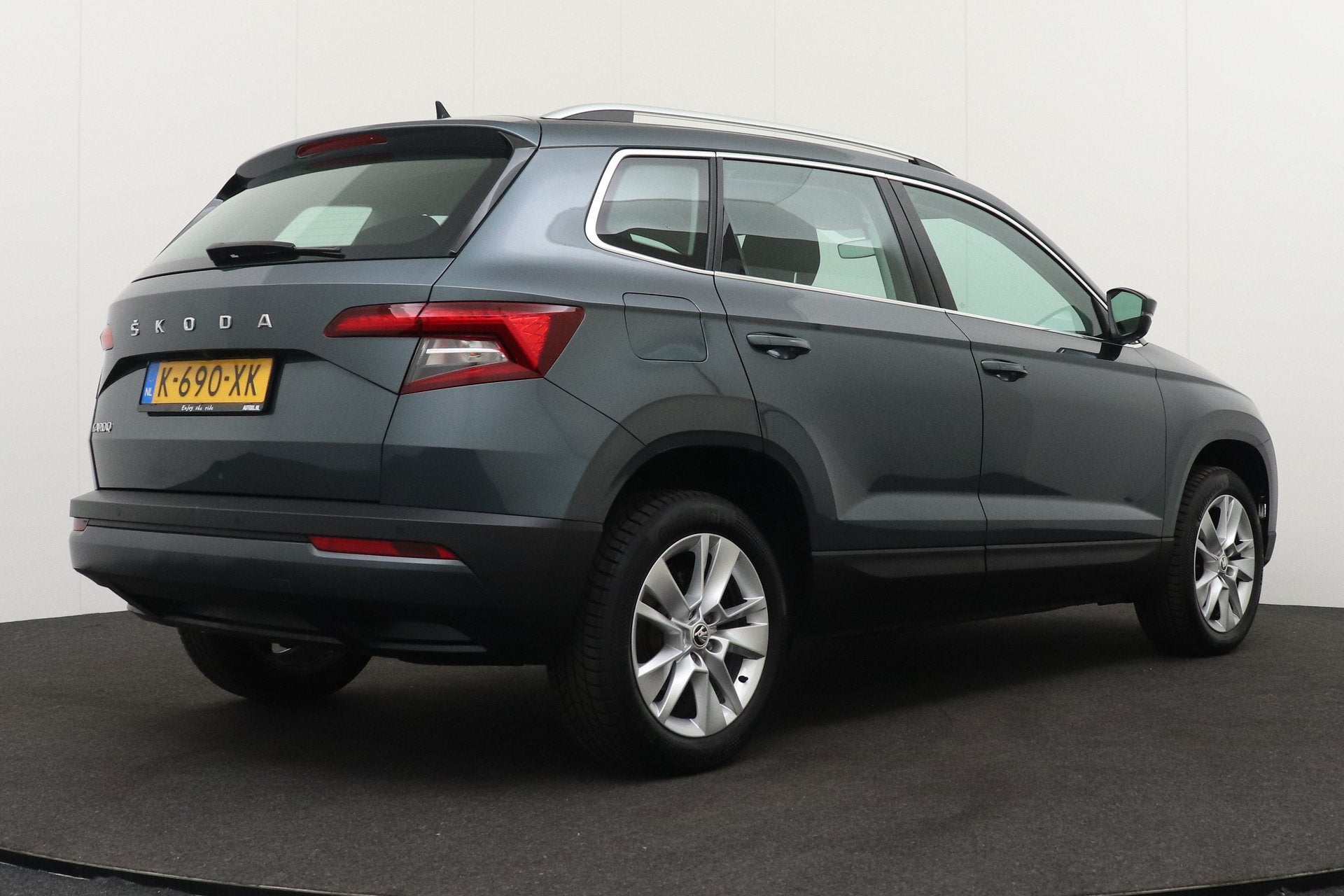 Skoda Karoq 1.5 150 PK Aut TSI Business Sport El.Trekhaak Ca, Auto's, Dealer onderhouden, Stof, Bedrijf, 19 km/l